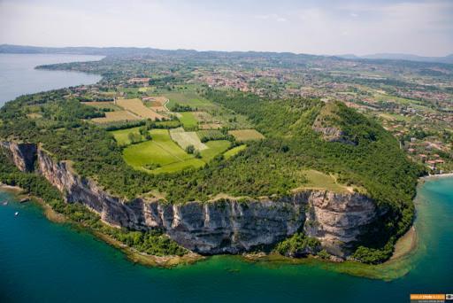 Blu & Green Appartment Manerba del Garda Bagian luar foto