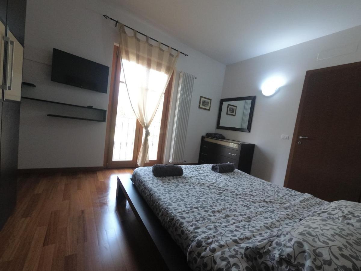 Blu & Green Appartment Manerba del Garda Bagian luar foto