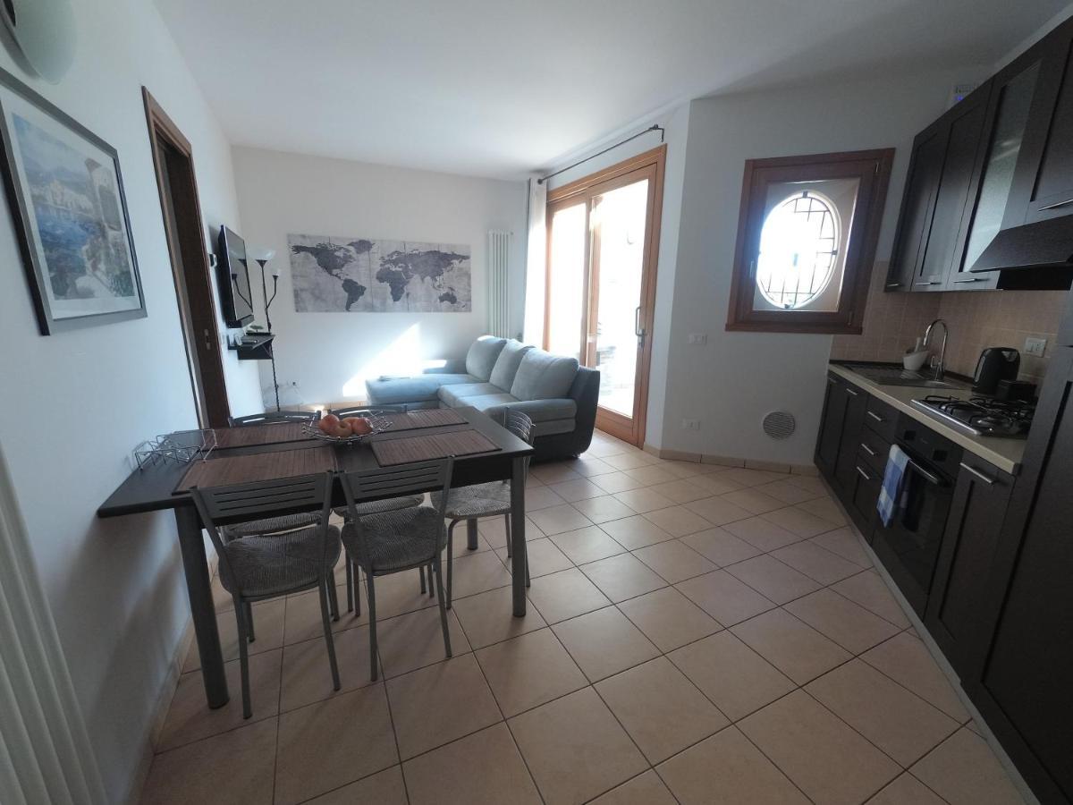 Blu & Green Appartment Manerba del Garda Bagian luar foto