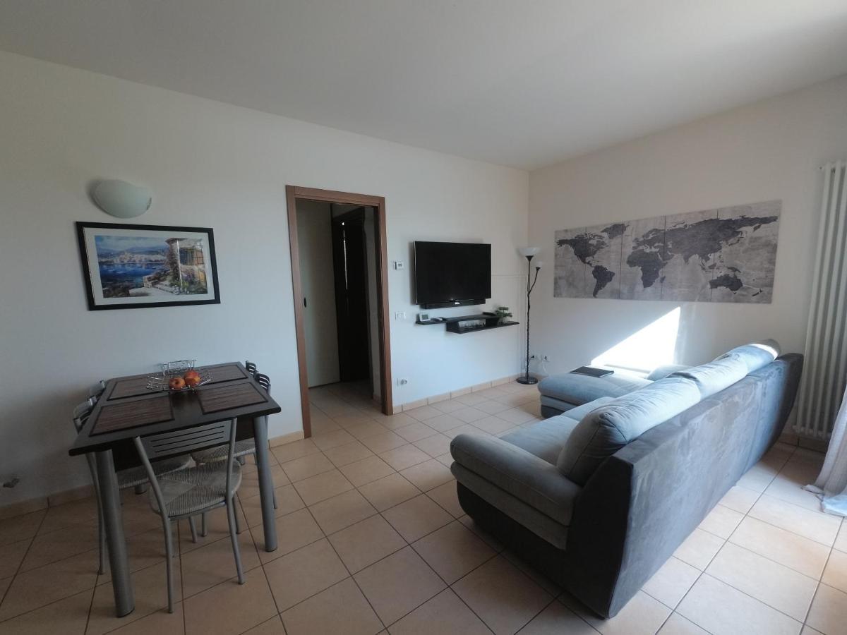 Blu & Green Appartment Manerba del Garda Bagian luar foto