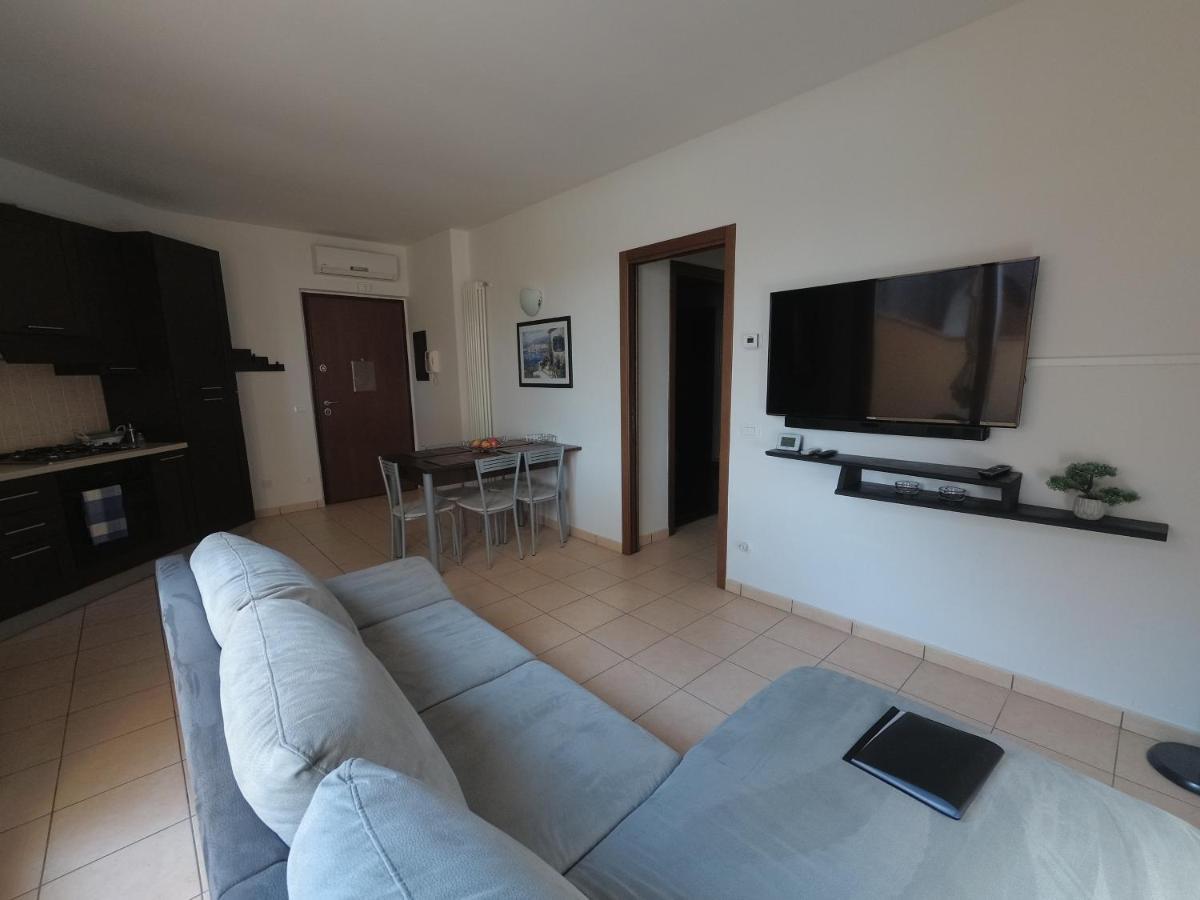 Blu & Green Appartment Manerba del Garda Bagian luar foto